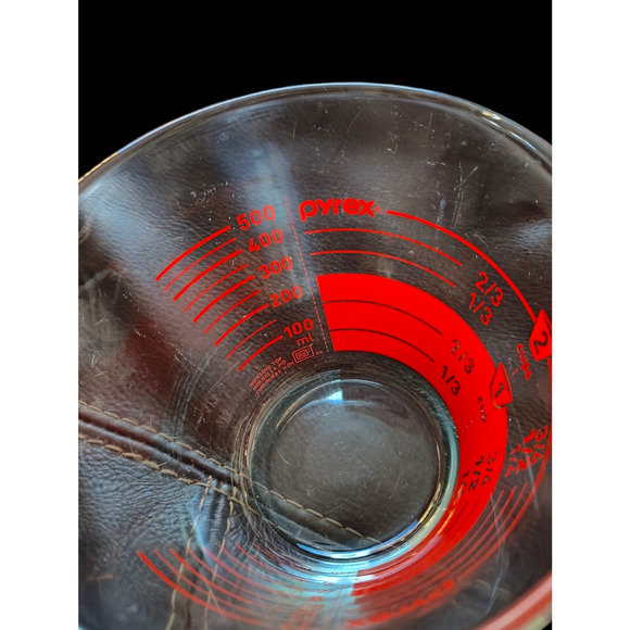 Pyrex 2 Cup Glass Measuring Cup Wil Large Numbers - Picture 2 of 6